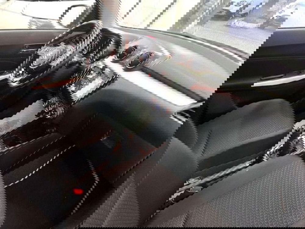 Suzuki Swift usata a Bari (12)