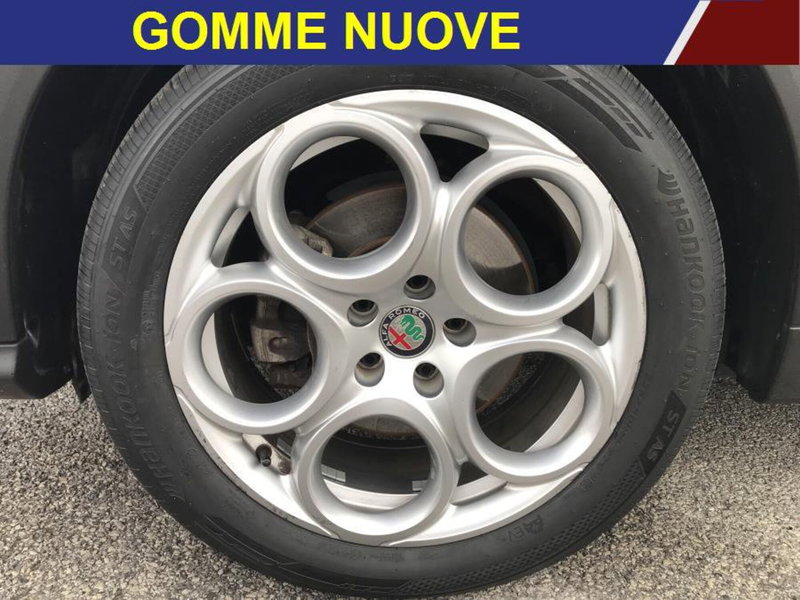 Alfa Romeo Tonale usata a Cuneo (6)