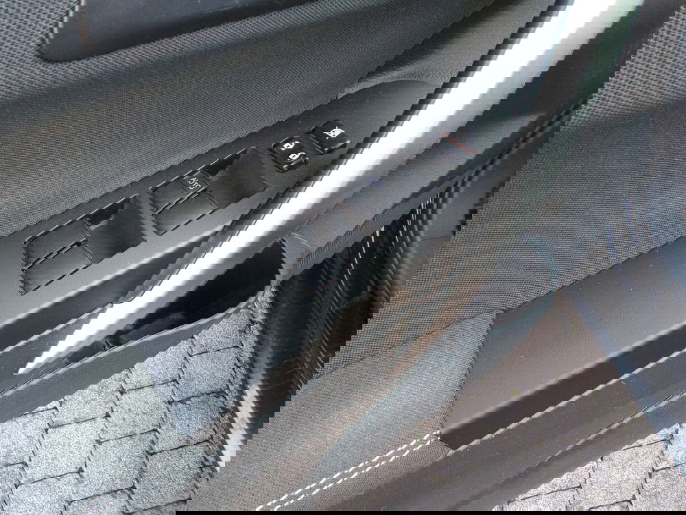 Toyota Auris usata a Rimini (16)