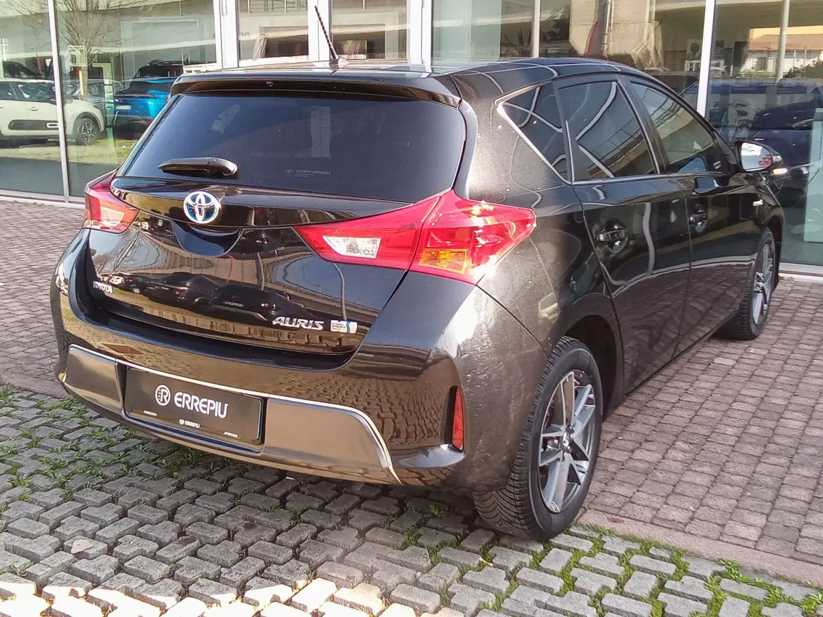 Toyota Auris usata a Rimini (6)