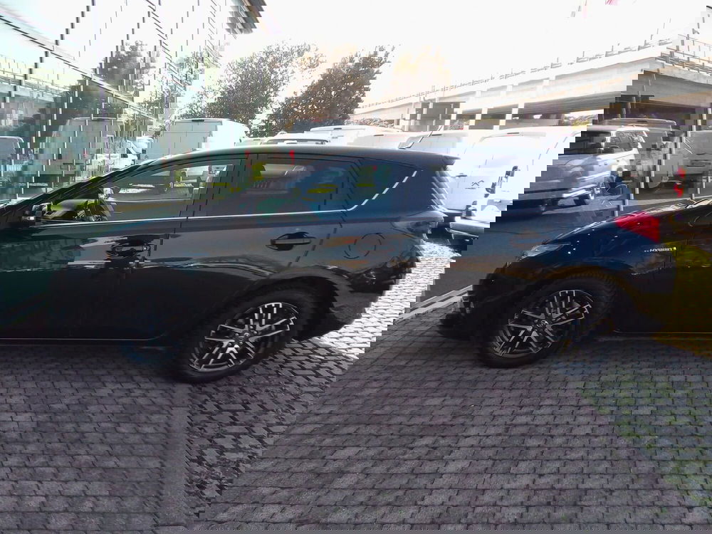 Toyota Auris usata a Rimini (8)