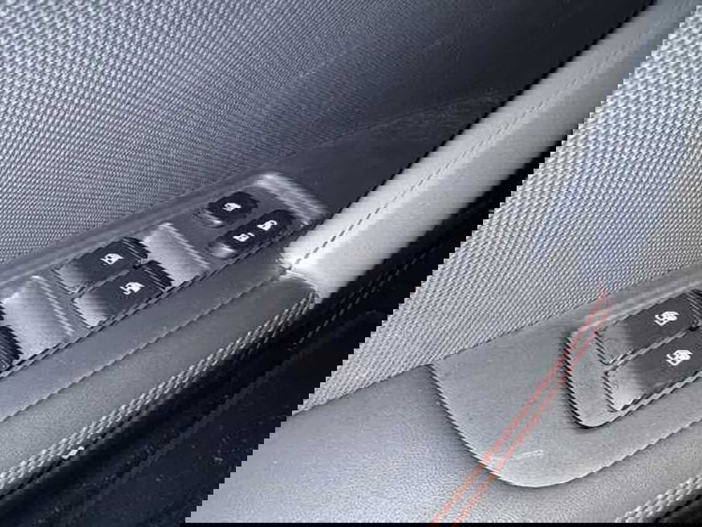 Xev iEV7S usata a Brescia (18)