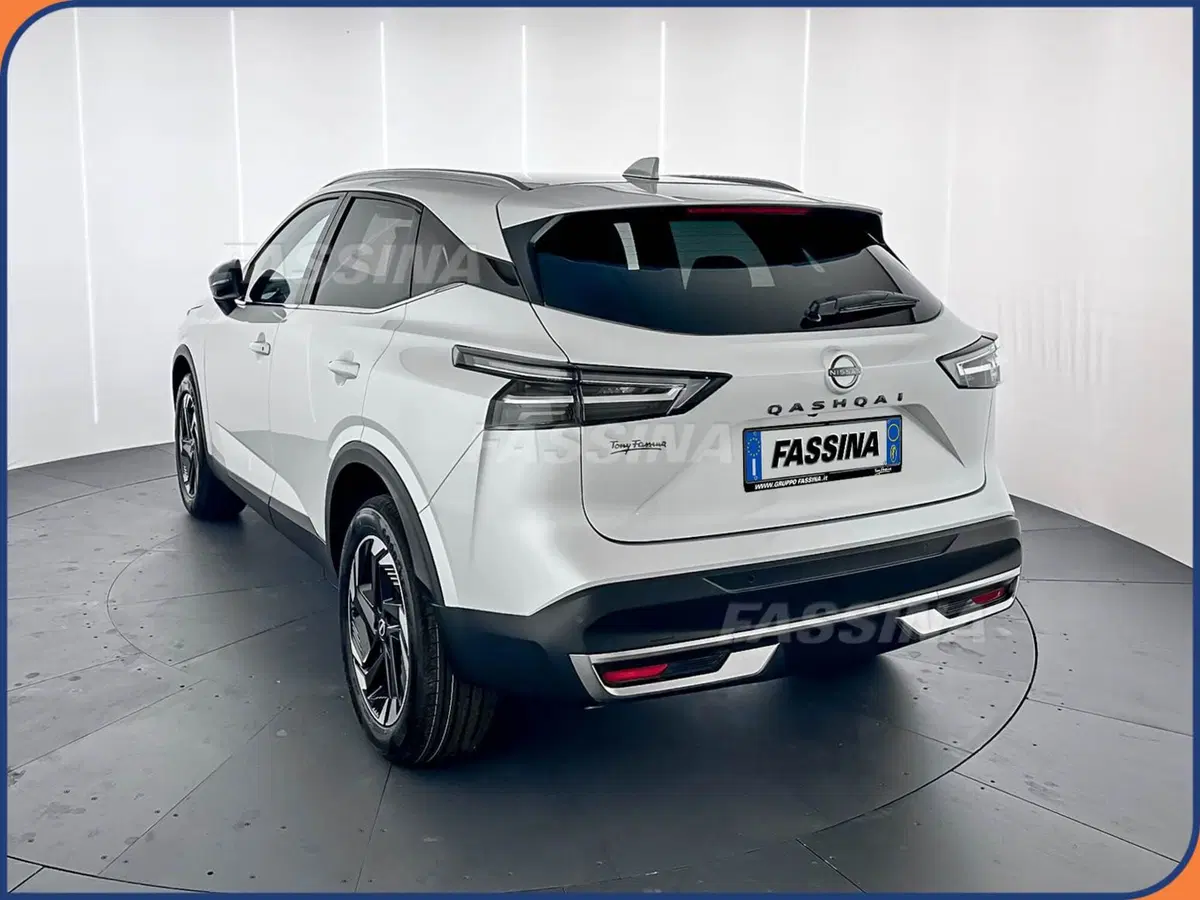 Nissan Qashqai nuova a Milano (4)