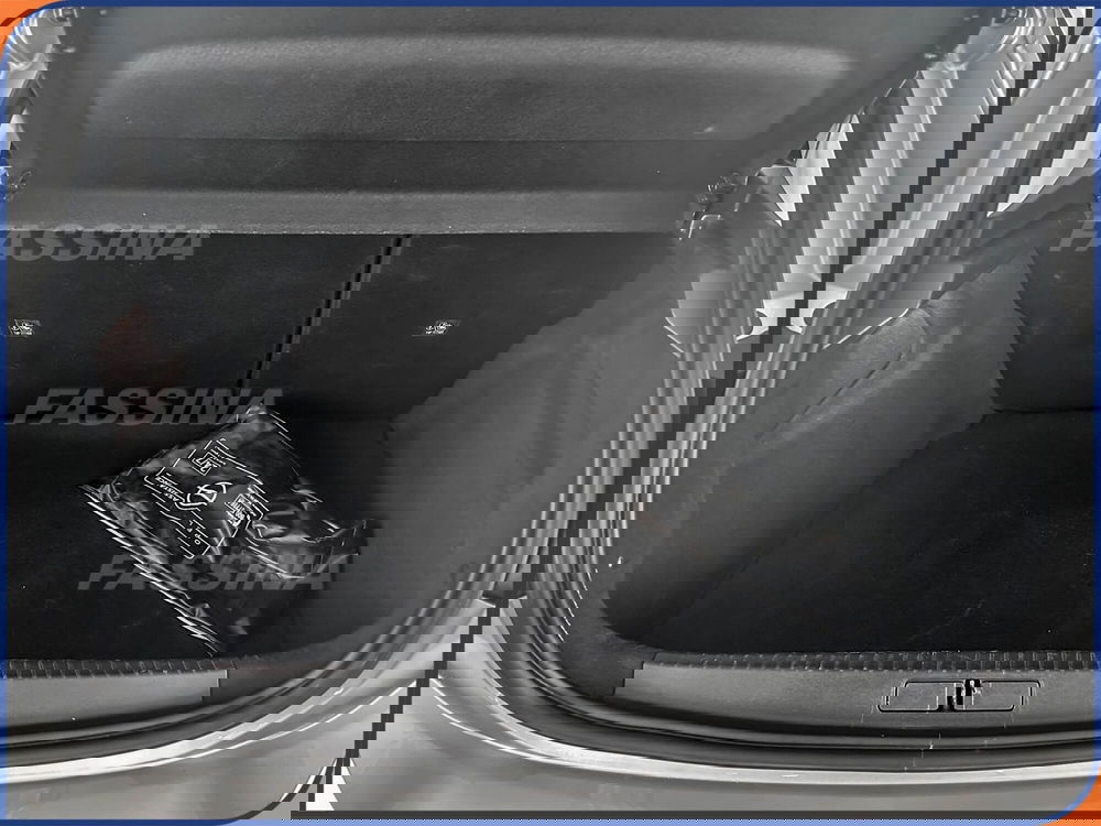 Opel Corsa usata a Milano (11)