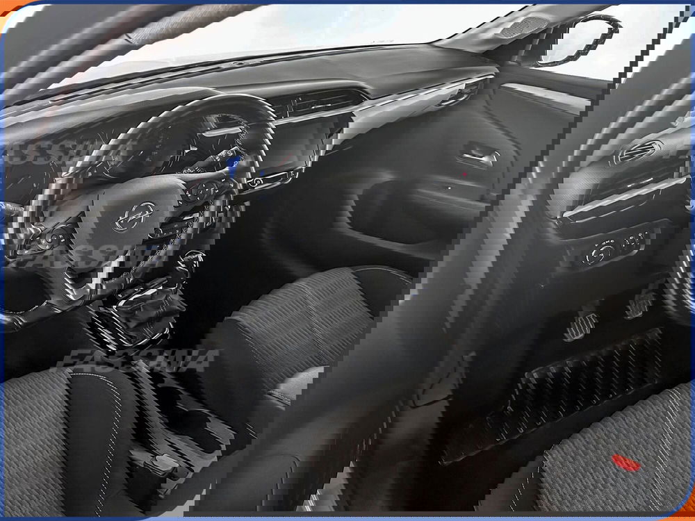 Opel Corsa usata a Milano (9)