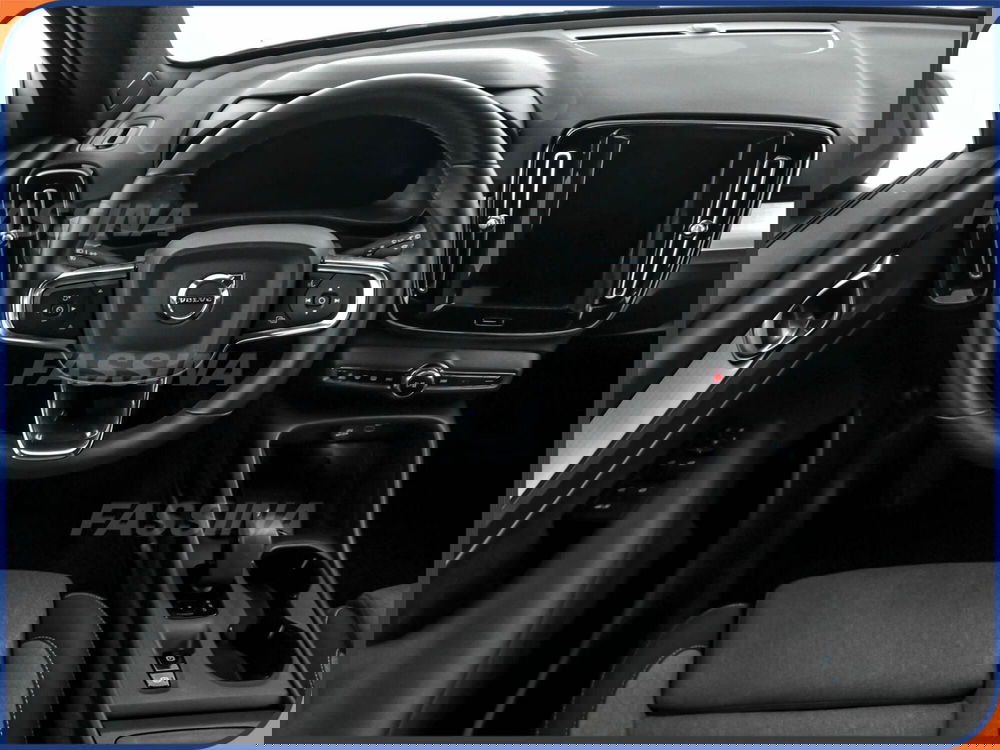 Volvo XC40 usata a Milano (10)