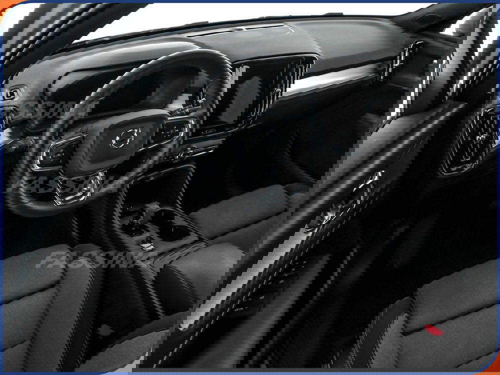 Volvo XC40 usata a Milano (9)