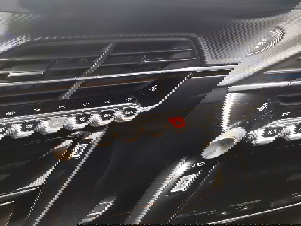 Peugeot 2008 usata a Modena (11)