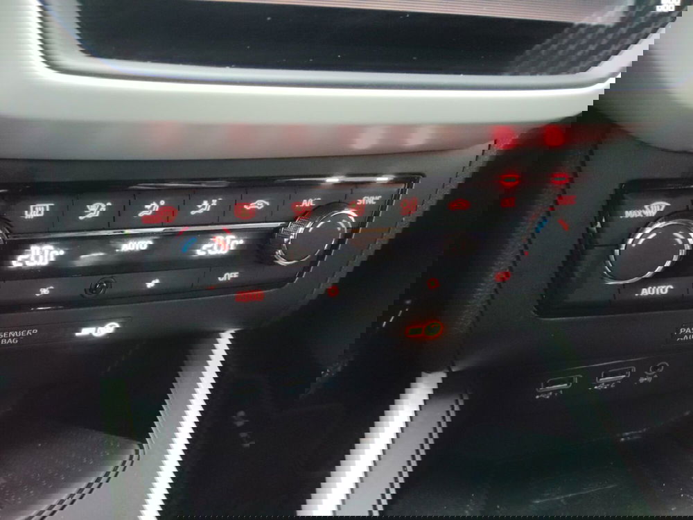 SEAT Arona usata a Modena (12)