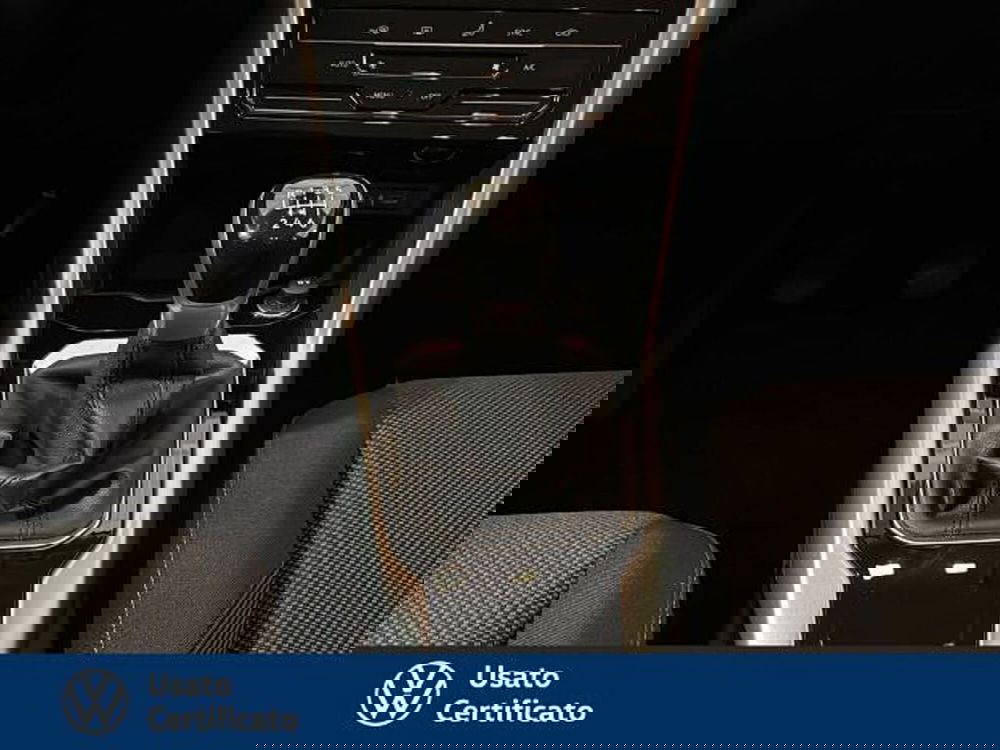 Volkswagen T-Roc usata a Vicenza (10)