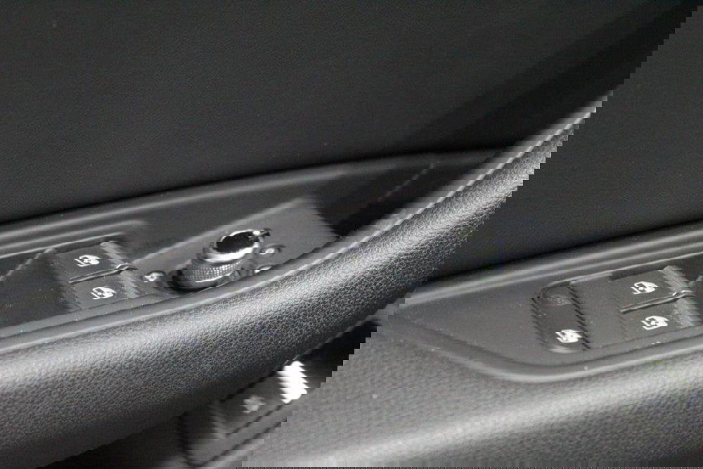 Audi A4 Avant usata a Bari (17)