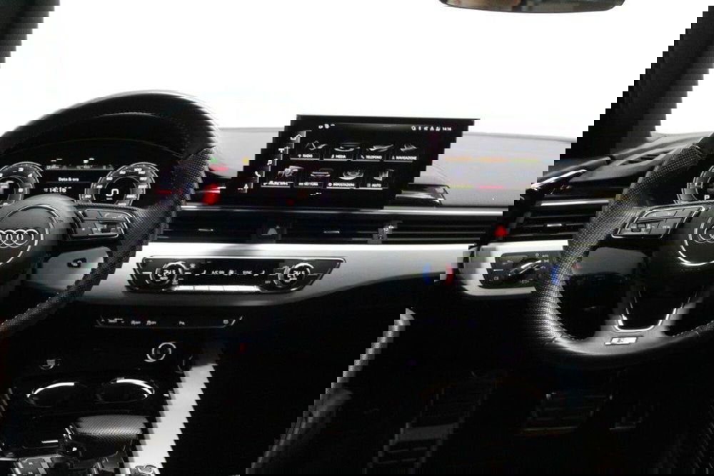 Audi A4 Avant usata a Bari (3)