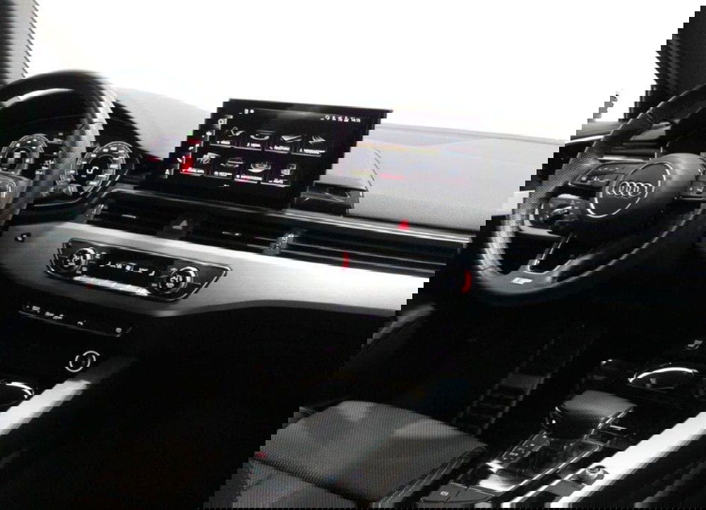 Audi A4 Avant usata a Bari (4)