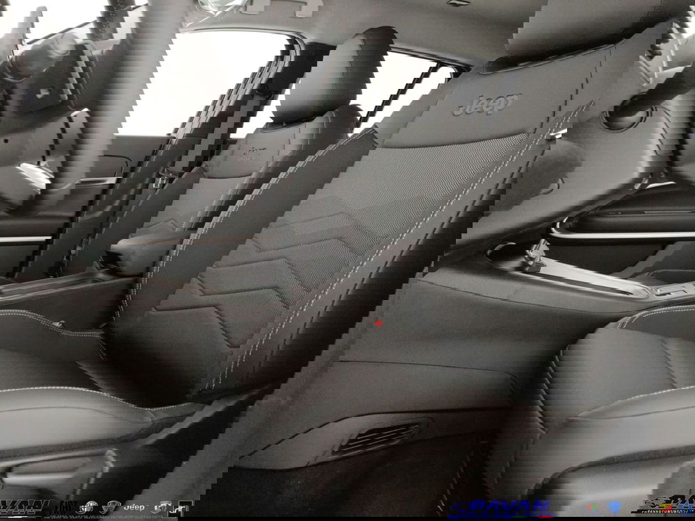 Jeep Avenger nuova a Padova (10)