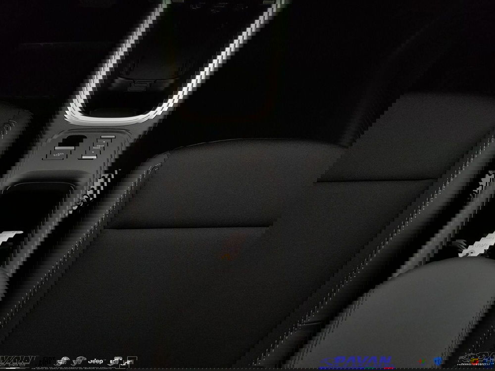 Jeep Avenger nuova a Padova (19)