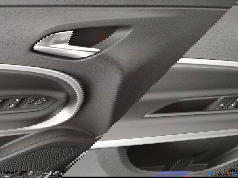 Jeep Avenger nuova a Padova (9)