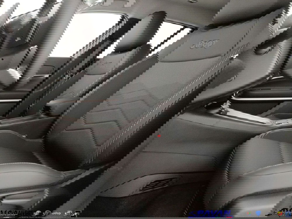 Jeep Avenger nuova a Padova (10)