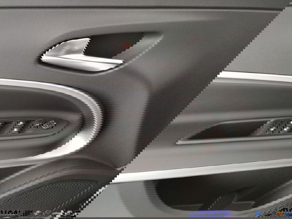 Jeep Avenger nuova a Padova (9)