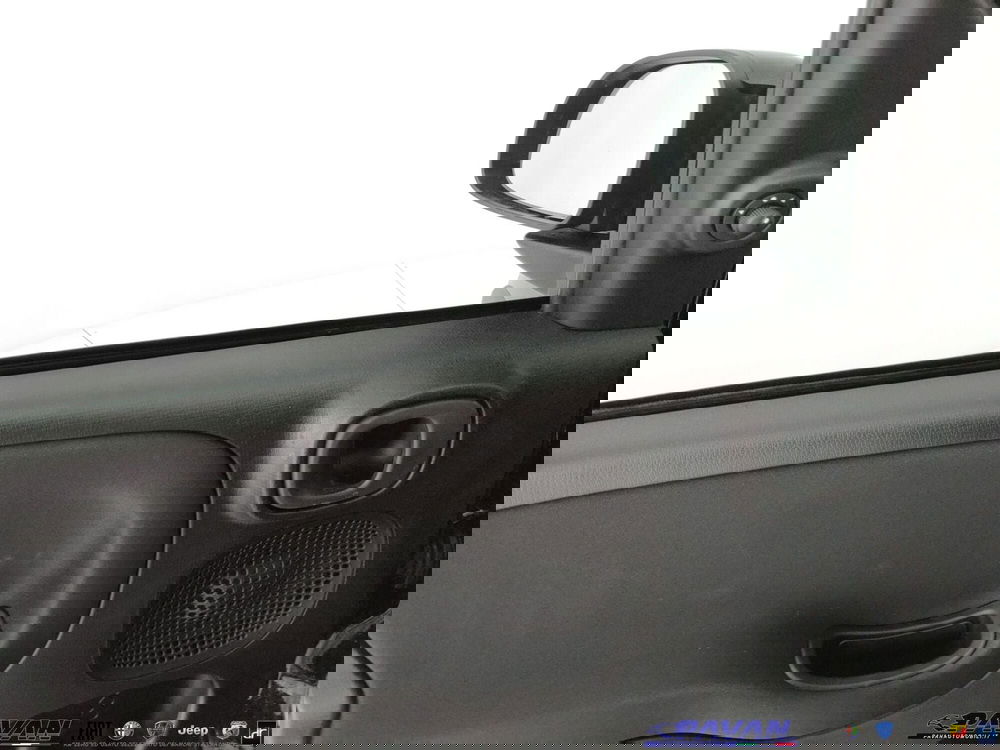 Fiat Panda Cross nuova a Padova (9)