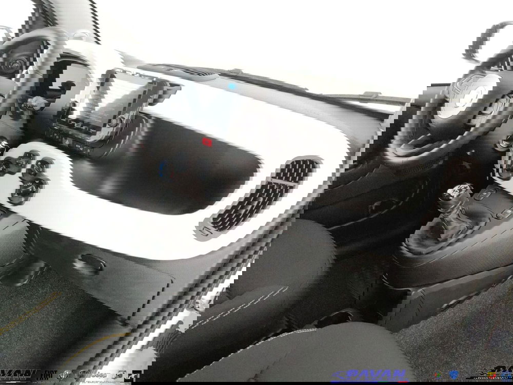 Fiat Panda Cross nuova a Padova (7)