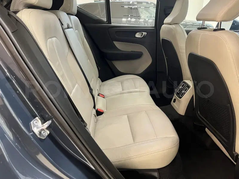 Volvo XC40 usata a Forlì-Cesena (11)