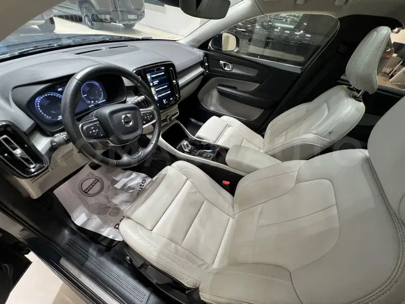 Volvo XC40 usata a Forlì-Cesena (14)