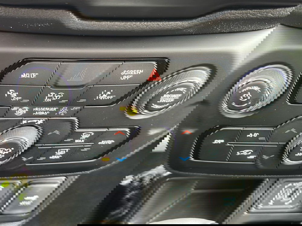 Jeep Renegade nuova a Roma (19)