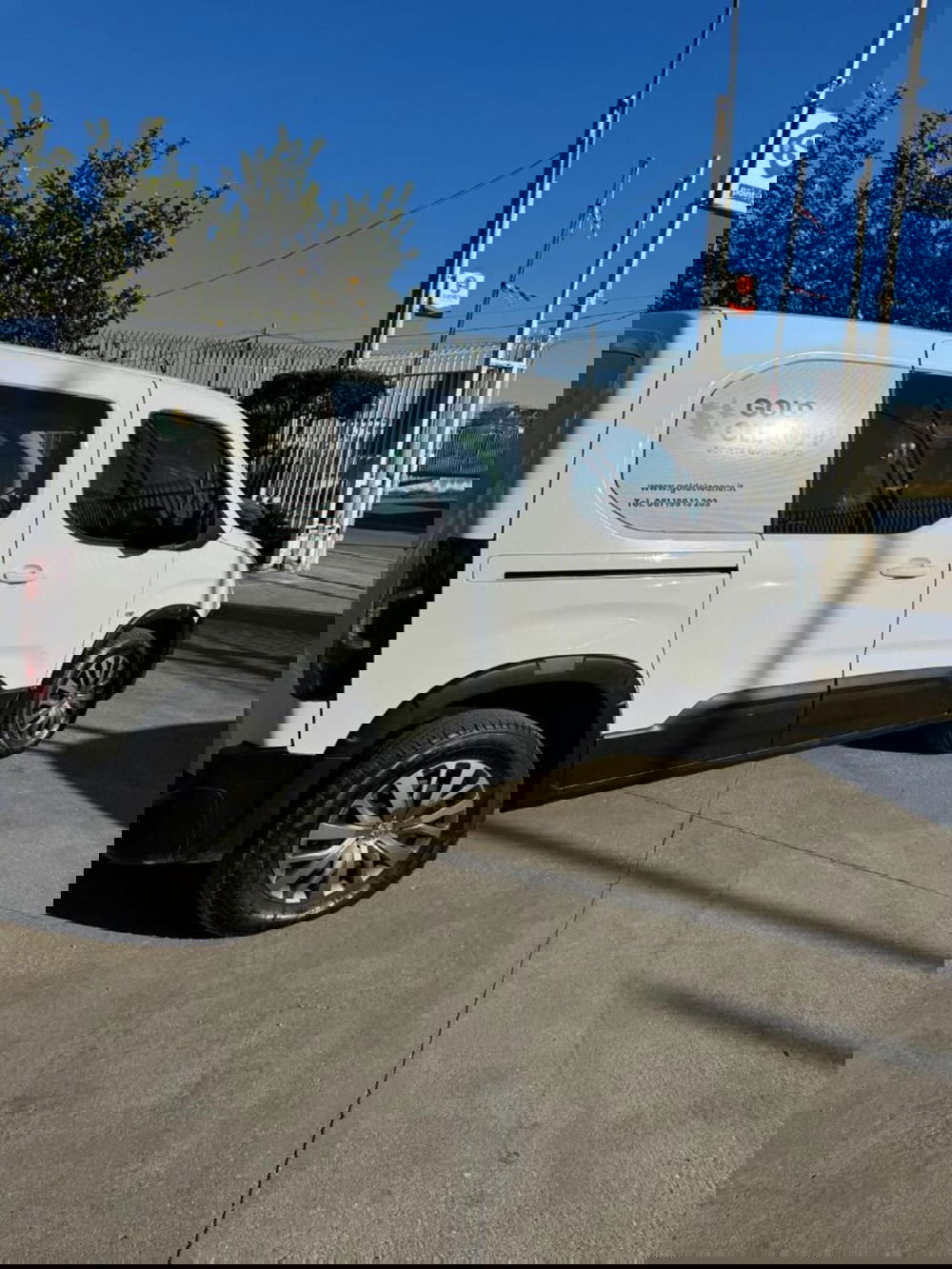 Peugeot Rifter usata a Caserta (6)