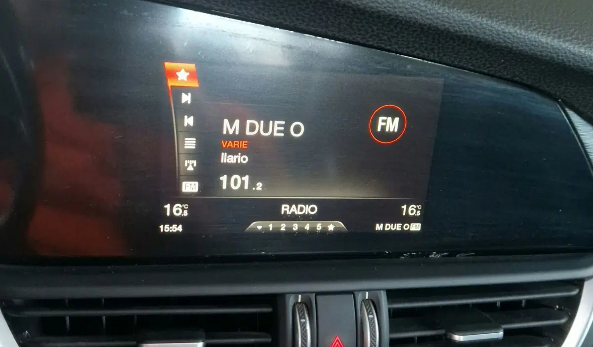 Alfa Romeo Giulia usata a Terni (14)