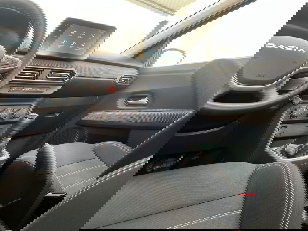 Dacia Sandero usata a Roma (13)