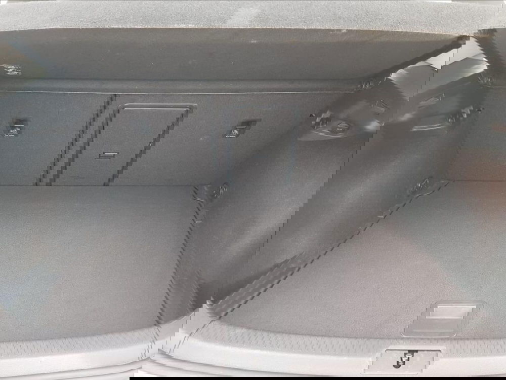 Volkswagen Golf usata a Lucca (15)