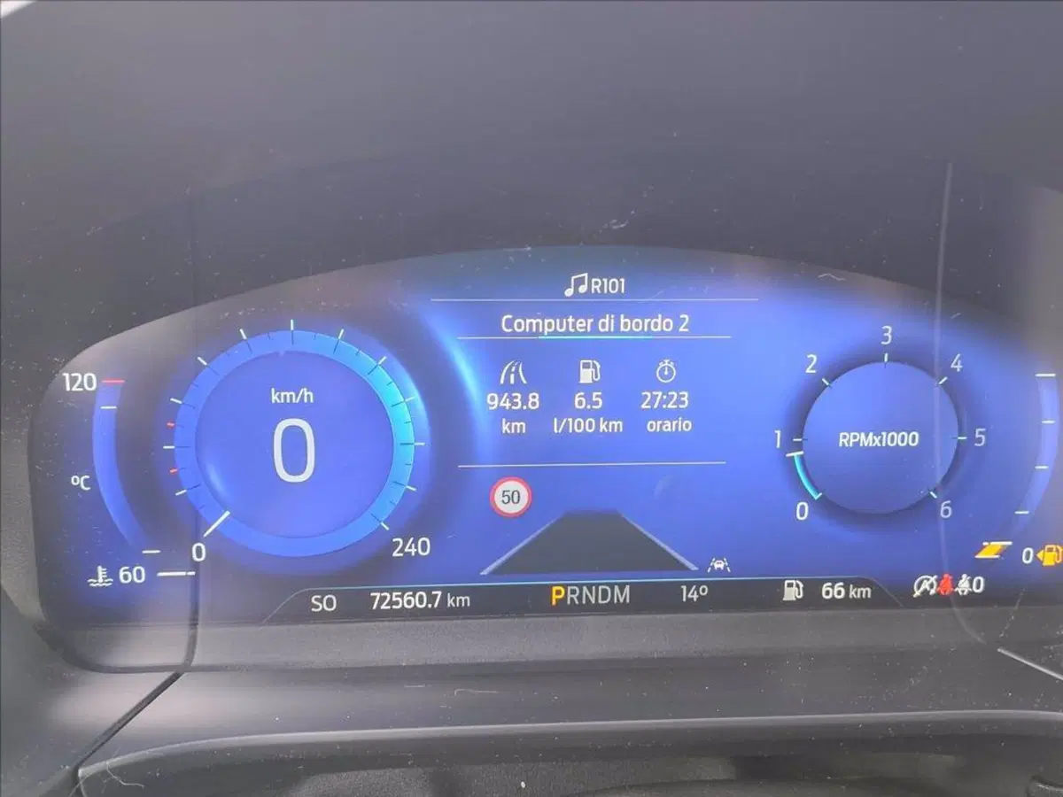 Ford Kuga usata a Milano (9)
