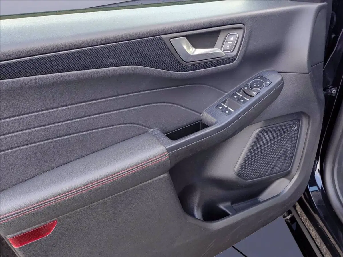 Ford Kuga usata a Milano (10)