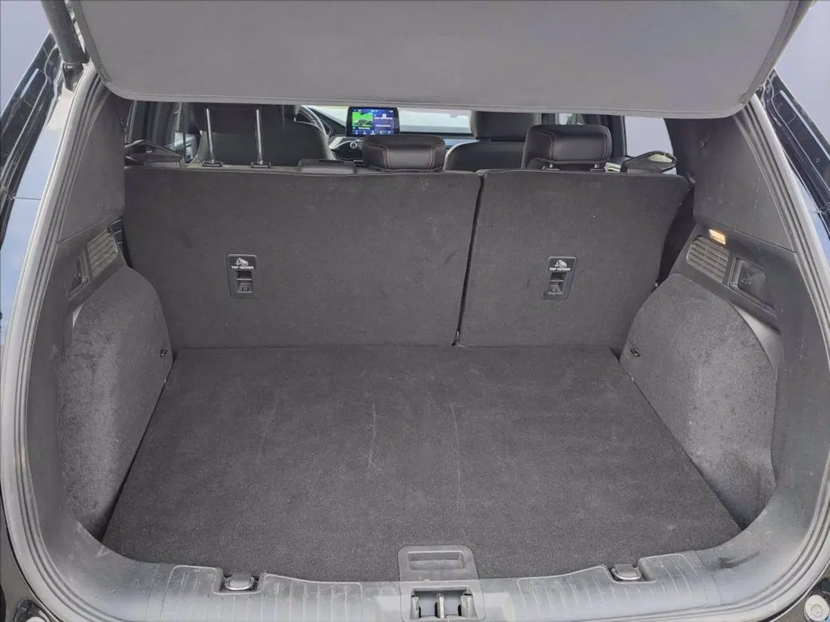 Ford Kuga usata a Milano (13)