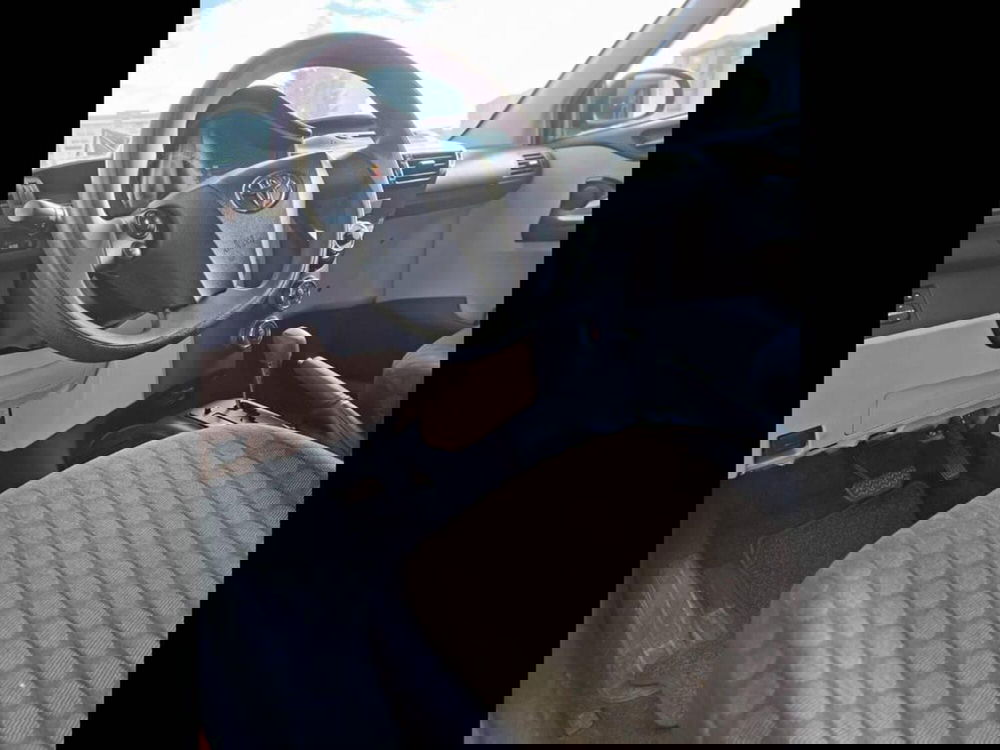 Toyota iQ usata a Torino (12)