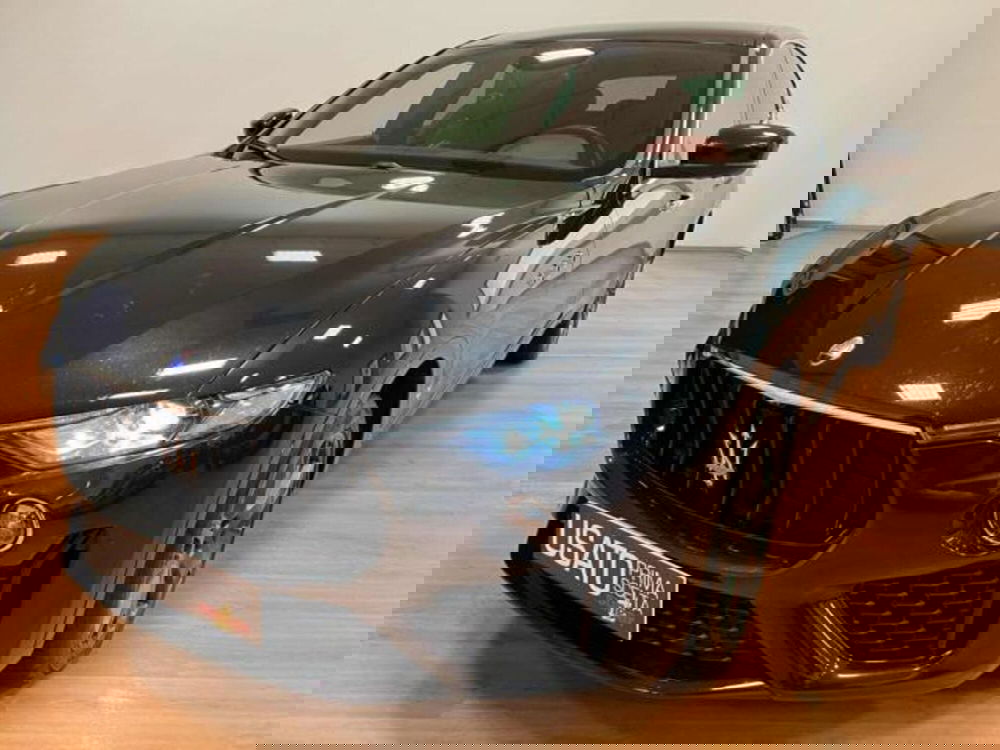 Maserati Levante usata a Lucca (2)