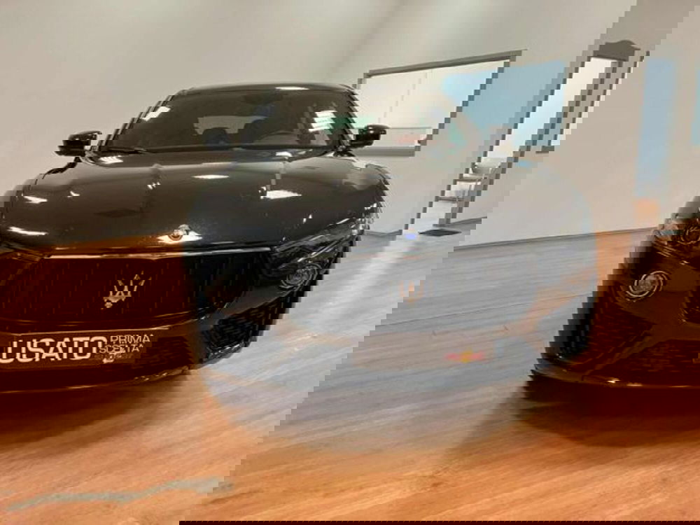 Maserati Levante usata a Lucca (3)