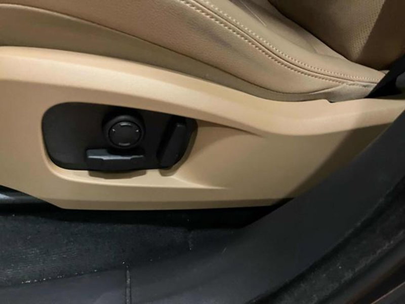 Jaguar F-Pace usata a Lucca (11)