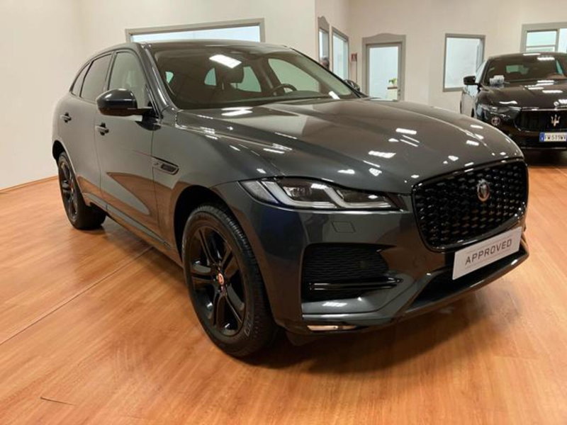 Jaguar F-Pace usata a Lucca (3)