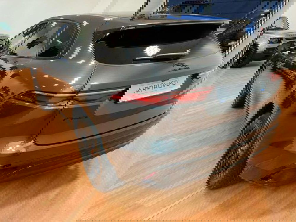 Jaguar F-Pace usata a Lucca (4)