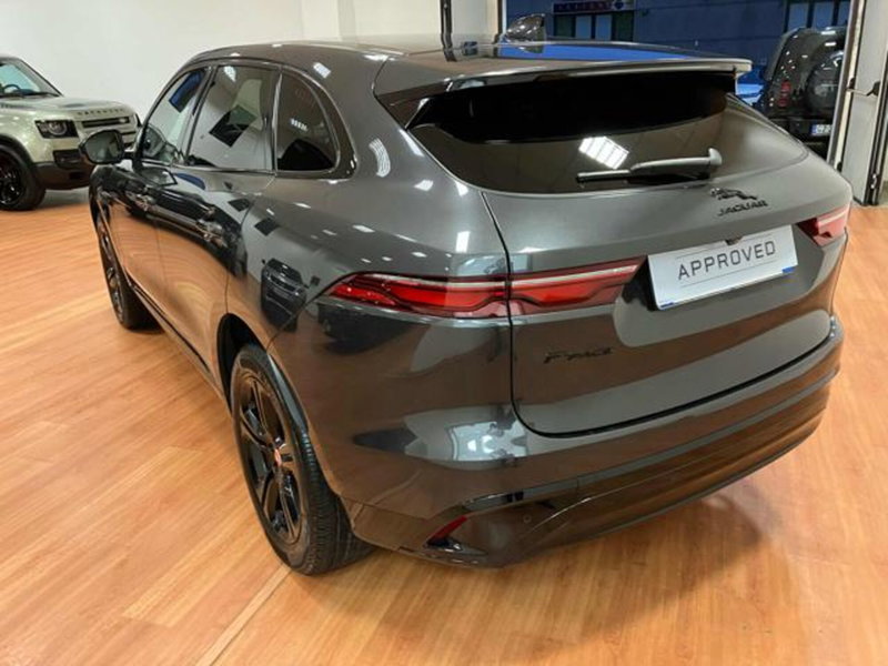 Jaguar F-Pace usata a Lucca (4)