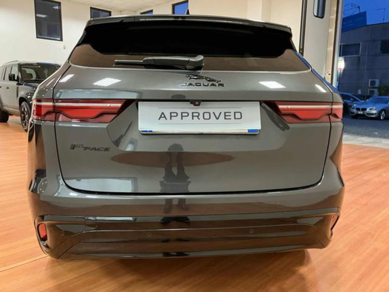 Jaguar F-Pace usata a Lucca (5)