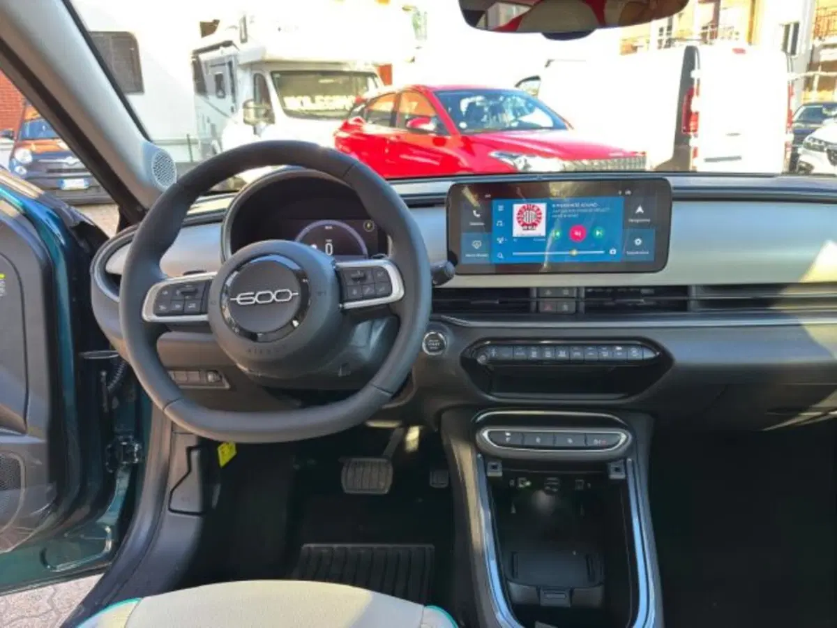 Fiat 600 nuova a Cuneo (15)