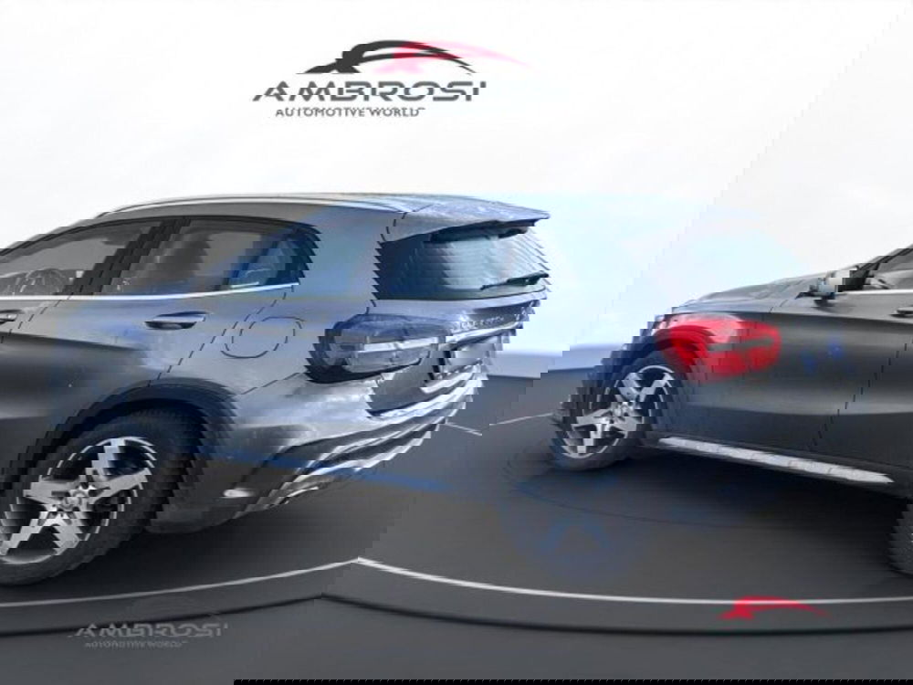 Mercedes-Benz GLA SUV usata a Perugia (4)