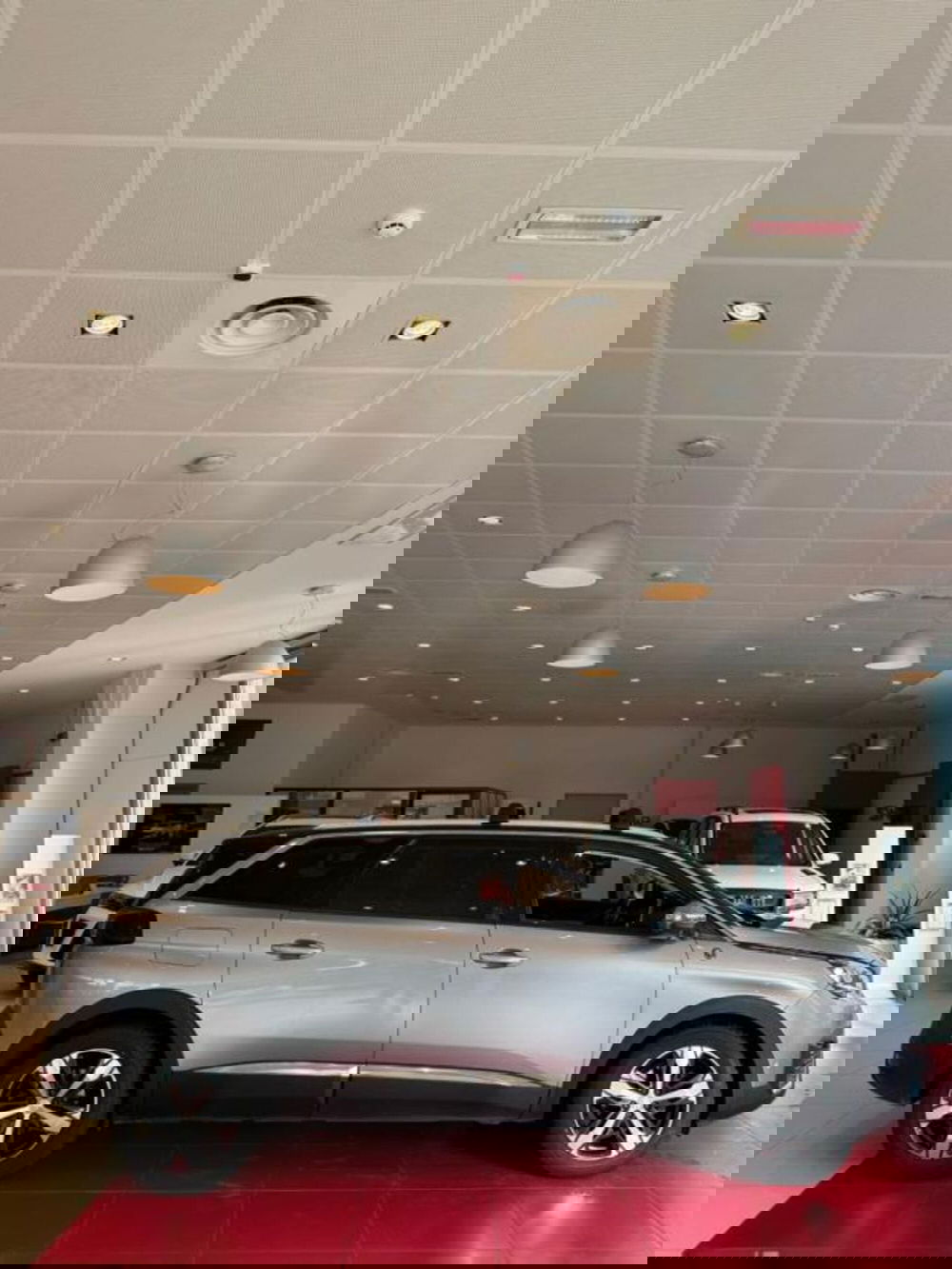 Peugeot 5008 usata a Sassari (4)