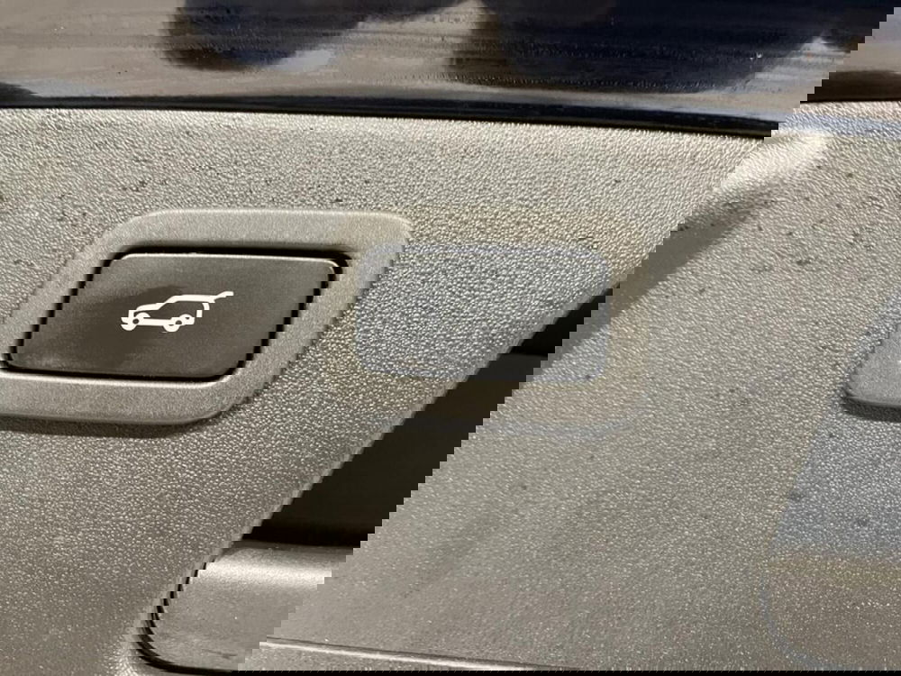 Jaguar E-Pace usata a Ravenna (12)