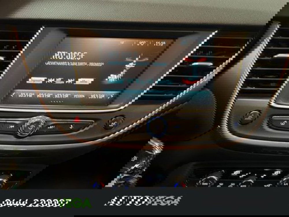 Opel Crossland X usata a Vicenza (13)