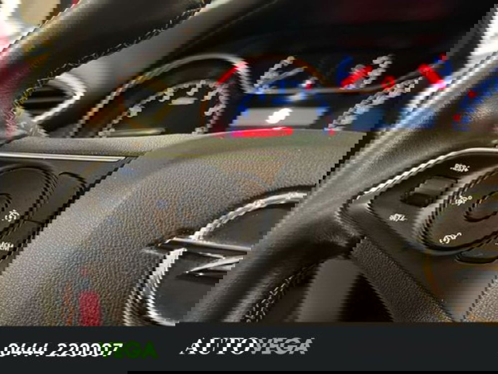 Opel Crossland X usata a Vicenza (18)