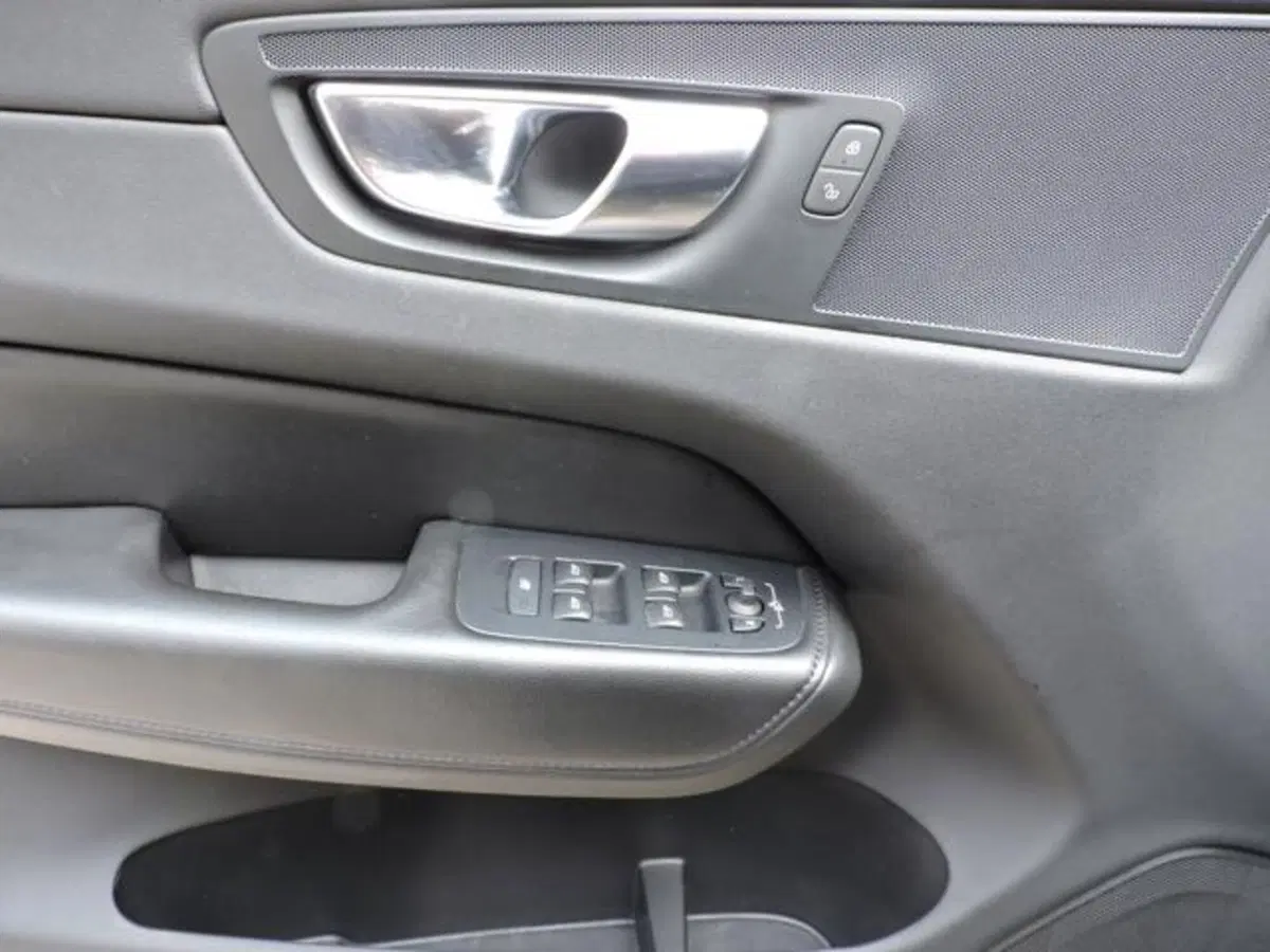 Volvo XC60 usata a Firenze (13)