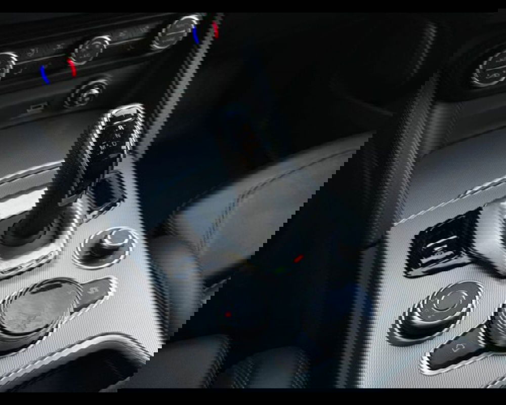 Alfa Romeo Stelvio usata a Bologna (18)